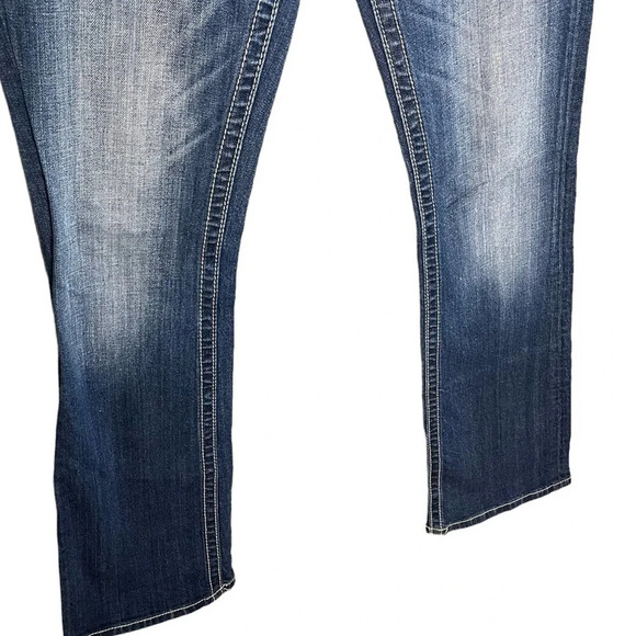 Miss Me Women’s Boot Cut Bling Jeans Size 28 - Picture 4 of 7